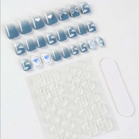 3D bows and heart with white cloud design press on nail - Picture 2 of 3